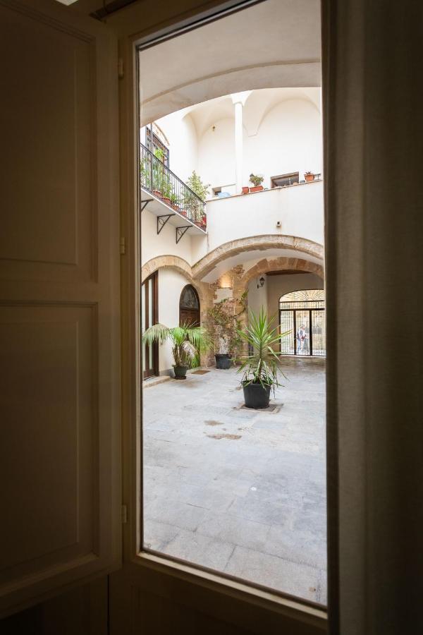 Corte Dumas Palermo Bagian luar foto
